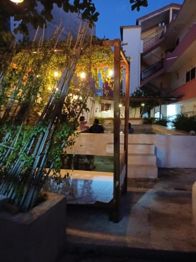 Hotel Casa Juanita Пуерто-Ескондідо Екстер'єр фото